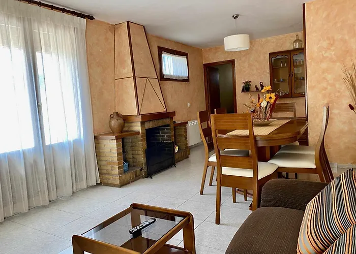 Casa Lola En Beceite Rodeados De Montanas Y Rios